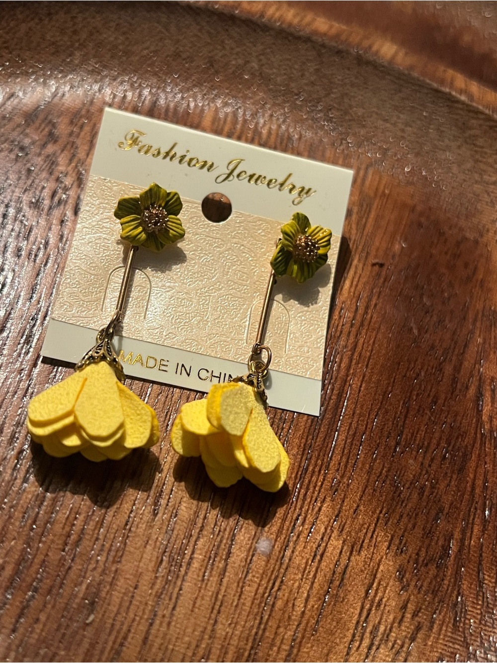 Earrings (Not in list)